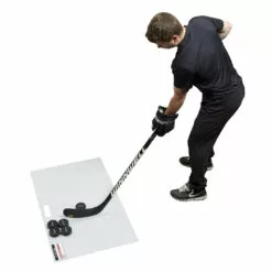 Winnwell Hockey Canada Shooting Pad With Handle - 40"X24"X1/8"